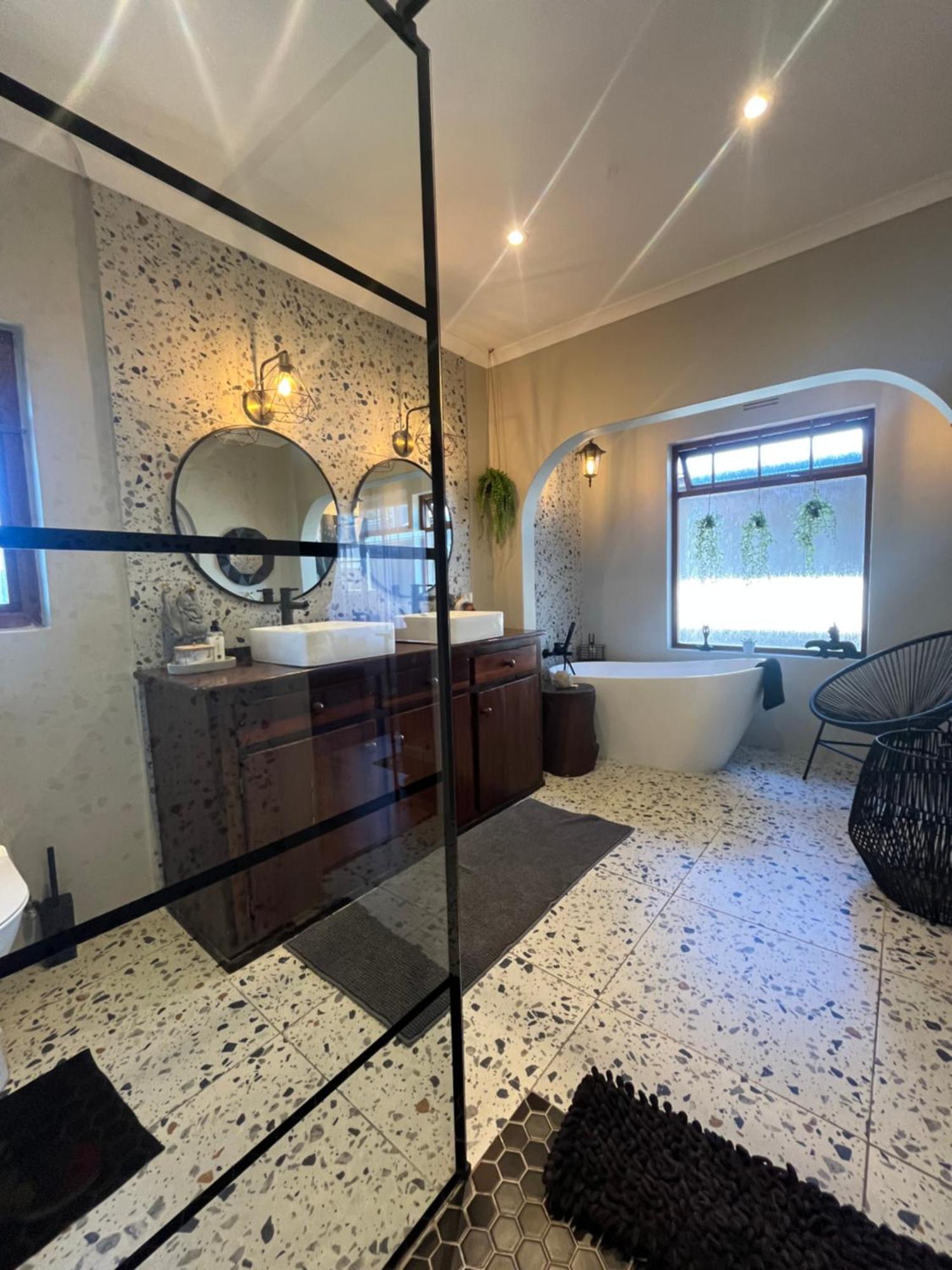 Dolphin Circle Bed And Breakfast Plettenberg Bay Chambre photo