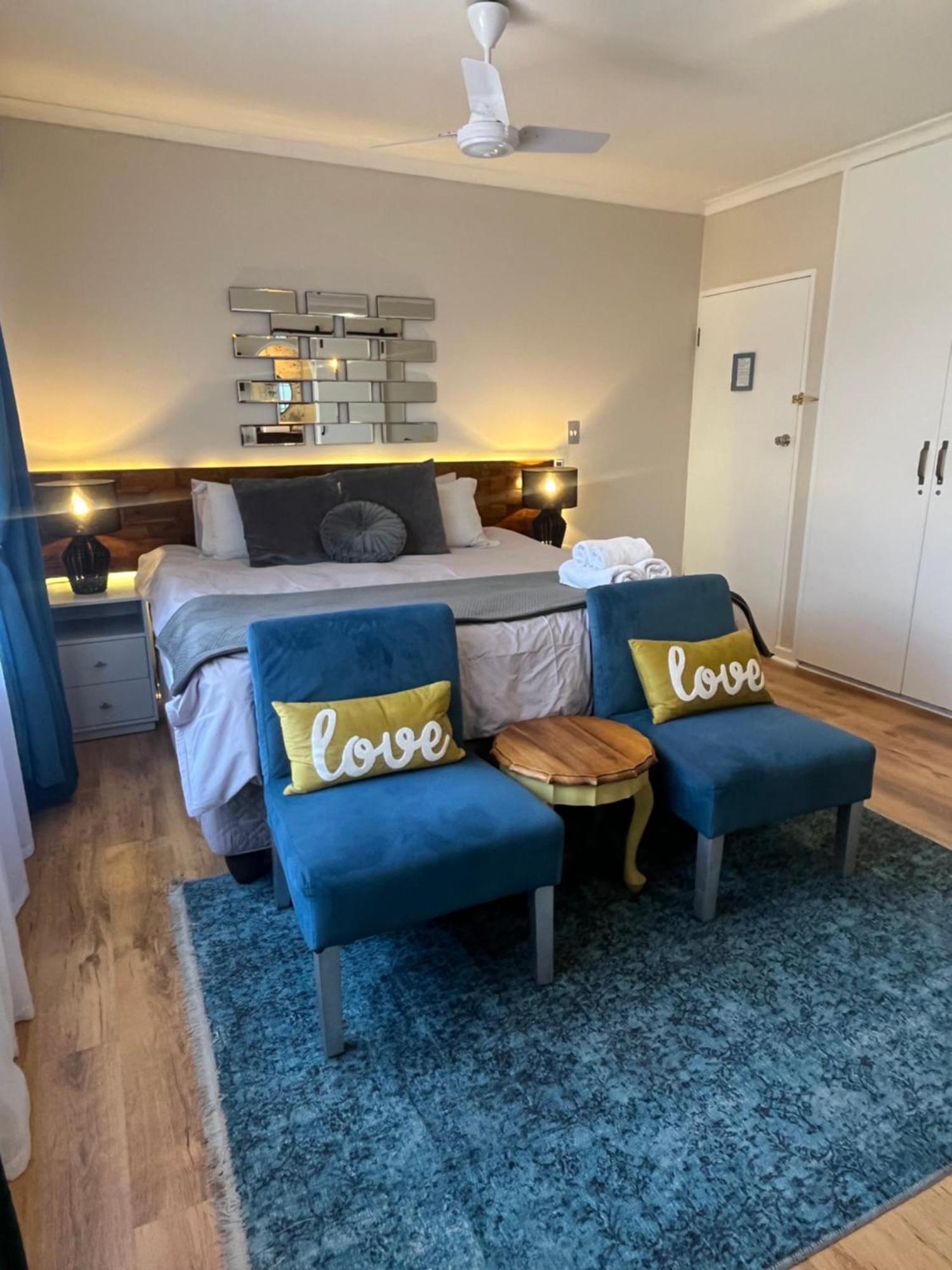 Dolphin Circle Bed And Breakfast Plettenberg Bay Extérieur photo